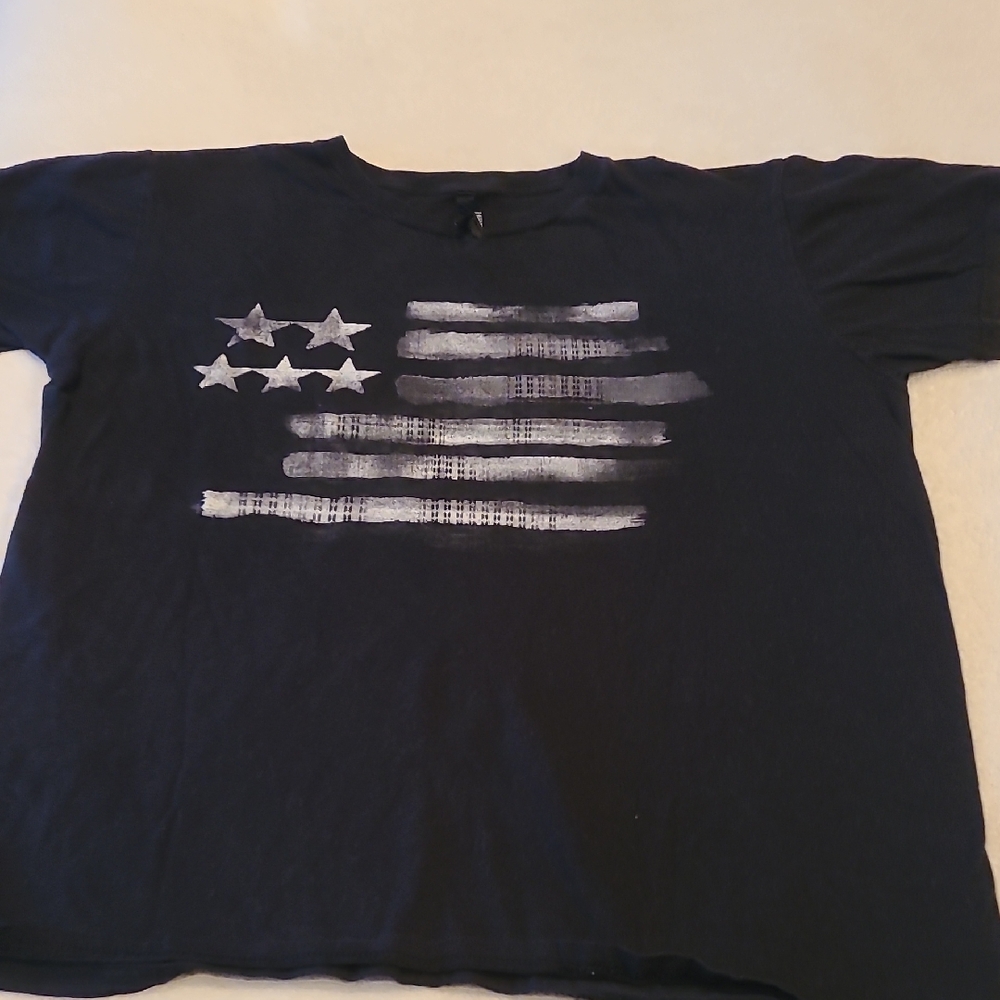 Hanes Black and White Stars and Stripes Tee